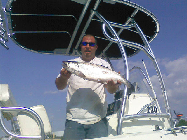 2004 ANGLER 220 CENTER CONSOLE_34492-2