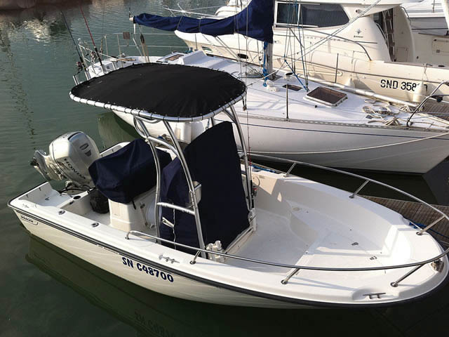 Boston Whaler 190 Outrage_37340-2