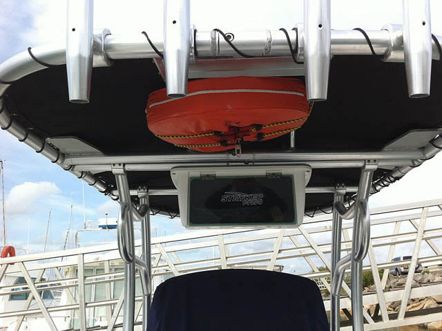 Boston Whaler 190 Outrage_37340-4