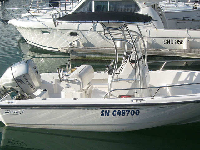 Boston Whaler 190 Outrage_37340-5